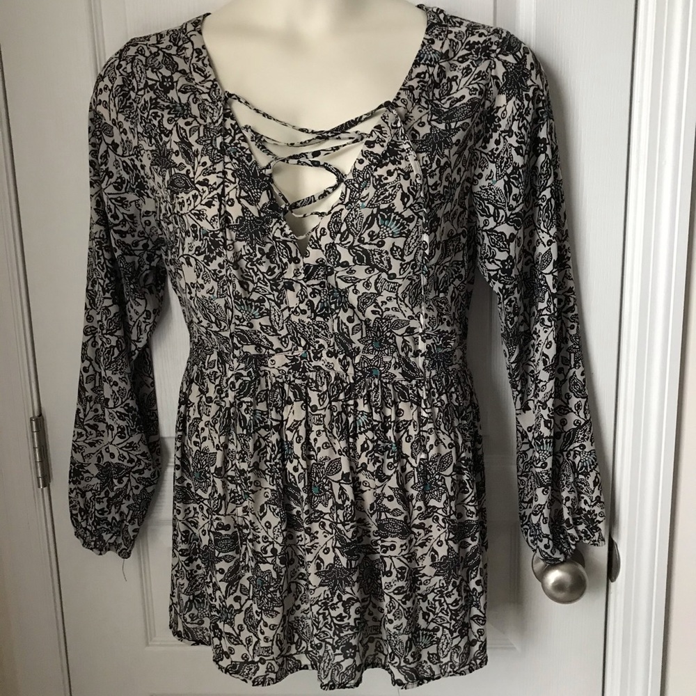 EUC Torrid Lace-up Floral Challis Babydoll Blouse